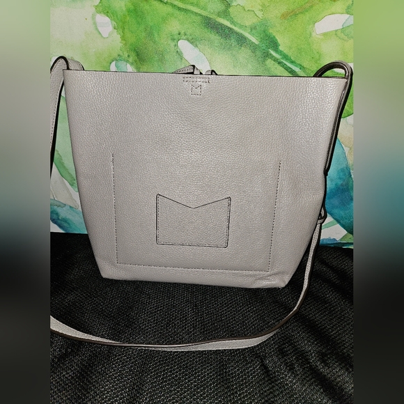 Michael Kors crossbody - Picture 2 of 3